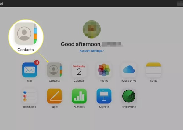 Abra o aplicativo de contatos com o iCloud